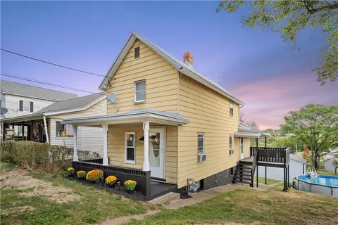 1 Elizabeth St, Washington, PA 15301