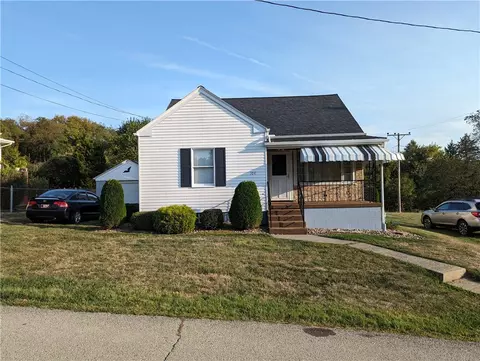 104 Wayne St, New Salem, PA 15468