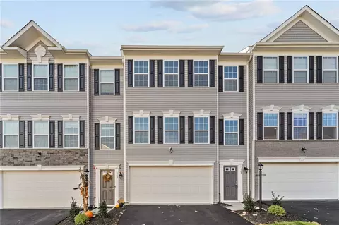 705 Ravenshire Ct, PA 15108