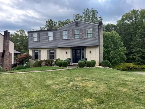202 Cameron Dr, Irwin, PA 15642