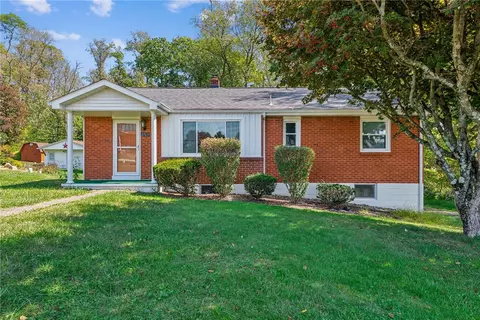 2763 Laurel Dr, Export, PA 15632