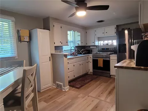 118 Vecchio Ln, Crabtree, PA 15624 photo 13