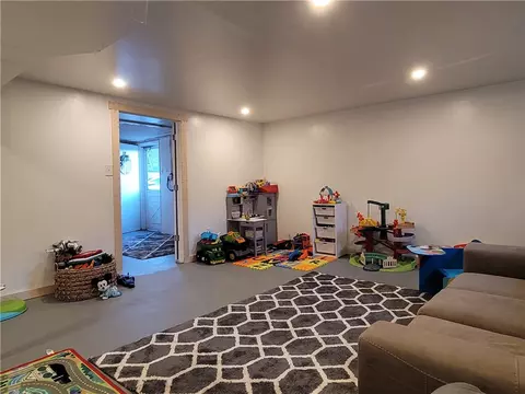 118 Vecchio Ln, Crabtree, PA 15624 photo 31