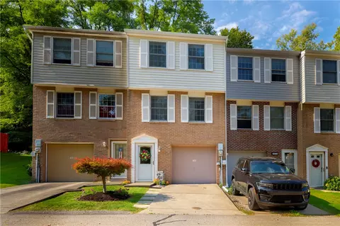 403 Tyler Dr, Pittsburgh, PA 15236