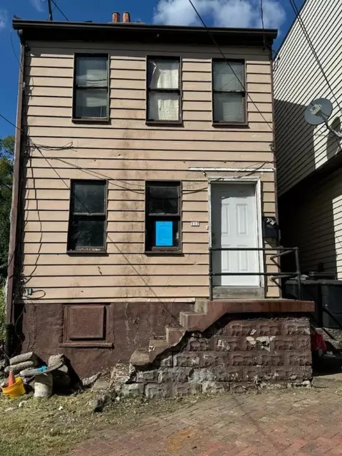117 Fountain St, Allegheny, PA 15212