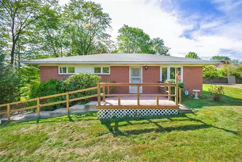 3718 School Rd, Murrysville, PA 15668