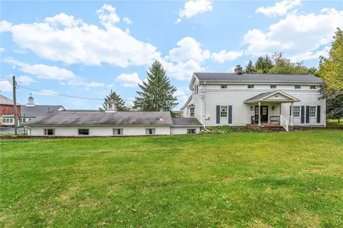 110 S State Line Rd, Greenville, PA 16125