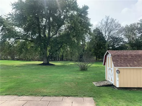 846 E Main St, Corry, PA 16407 photo 6