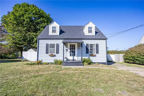 2805 Pioneer Dr, Ambridge, PA 15003