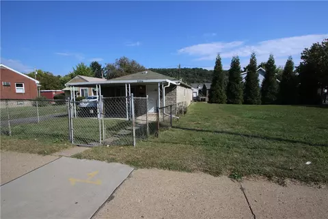 5106 Grand Ave, Pittsburgh, PA 15225