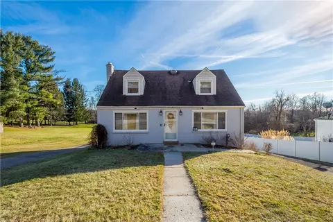 151 Fieldview Dr, Wexford, PA 15090