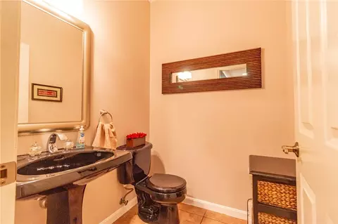 Bath - 374 E Crestview Dr, Transfer, PA 16154 photo 1 of 5