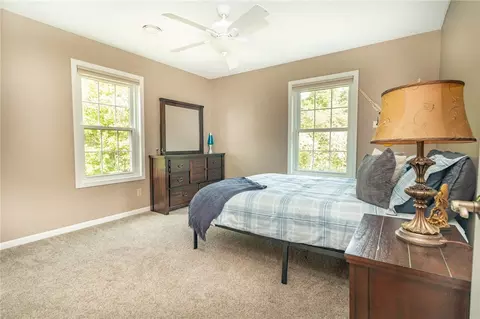 Bedroom - 374 E Crestview Dr, Transfer, PA 16154 photo 4 of 6