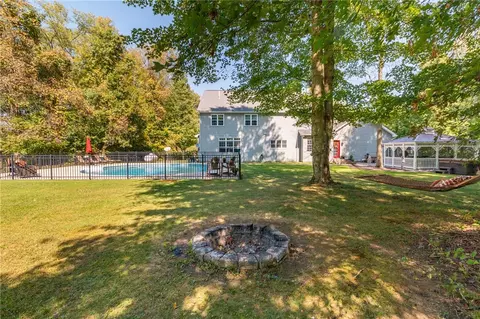 Exterior - 374 E Crestview Dr, Transfer, PA 16154 photo 9 of 13