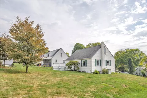 370 Clark Dr, Irwin, PA 15642 photo 31