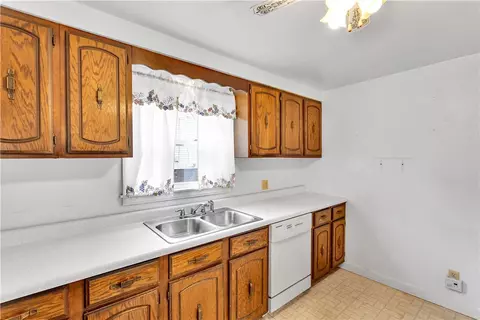 370 Clark Dr, Irwin, PA 15642 photo 15