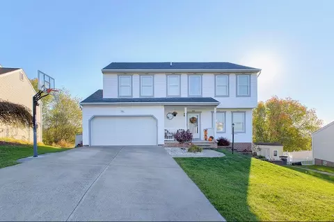 108 Stratford Ct, New Stanton, PA 15672