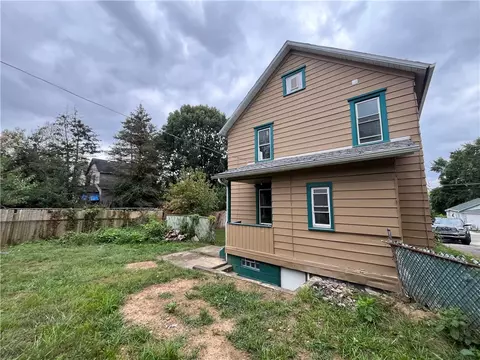 Other - 321 Hamilton Ave, Farrell, PA 16121 photo 4 of 8