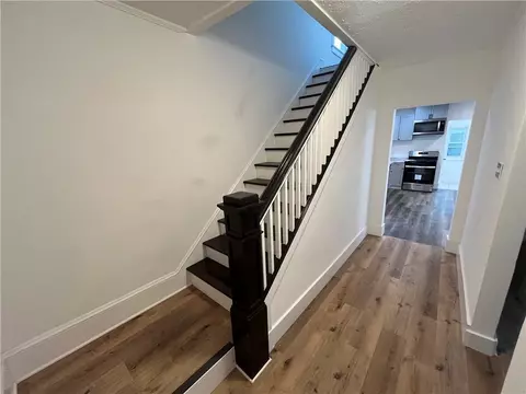 Entry Way - 321 Hamilton Ave, Farrell, PA 16121 photo 1 of 2