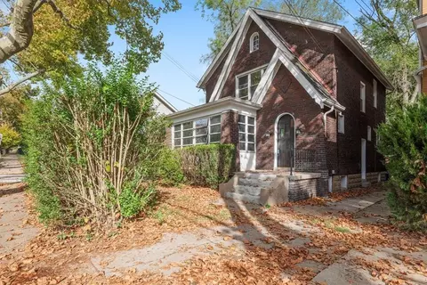 501 Greendale Ave, Edgewood, PA 15218 photo 2