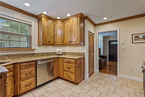 Kitchen - 1500 2nd St, Beaver, PA 15009 photo 2 of 4