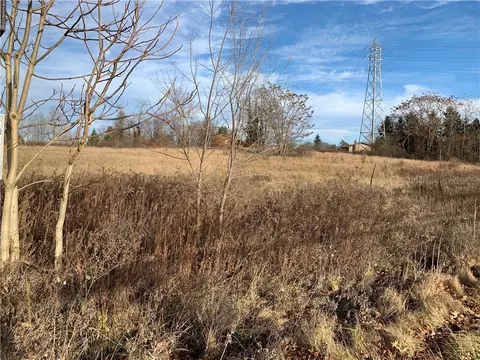 000 Dutch Ridge Rd, Beaver, PA 15009