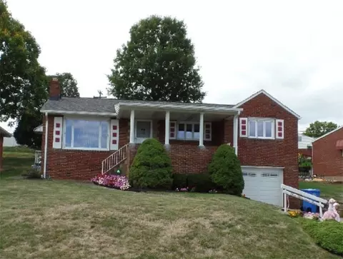 1004 Thornwood Dr, Pittsburgh, PA 15234