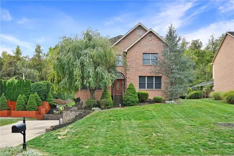 1232 Oakwood Dr, Clairton, PA 15025