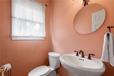 Bath - 606 Leighton Ct, Mars, PA 16046 photo 1 of 7