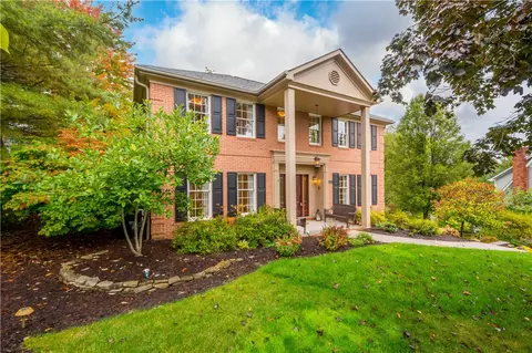 Exterior - 606 Leighton Ct, Mars, PA 16046 photo 5 of 10