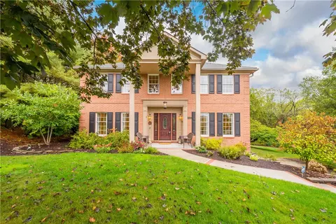 Exterior - 606 Leighton Ct, Mars, PA 16046 photo 4 of 10