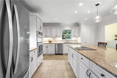 Kitchen - 606 Leighton Ct, Mars, PA 16046 photo 5 of 6