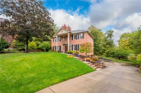 Exterior - 606 Leighton Ct, Mars, PA 16046 photo 3 of 10