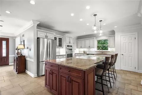Kitchen - 606 Leighton Ct, Mars, PA 16046 photo 1 of 6