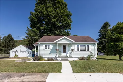 126 E 5th Ave, Latrobe, PA 15650
