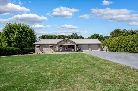 211 Channing Ln, Fenelton, PA 16034