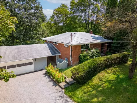 6120 Orchard Ln, Butler, PA 16002