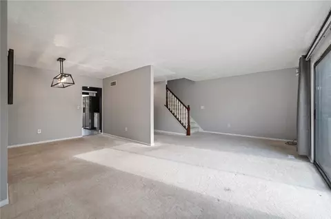 100 Williamsburg Ln, Export, PA 15632 photo 7