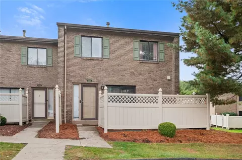 100 Williamsburg Ln, Export, PA 15632