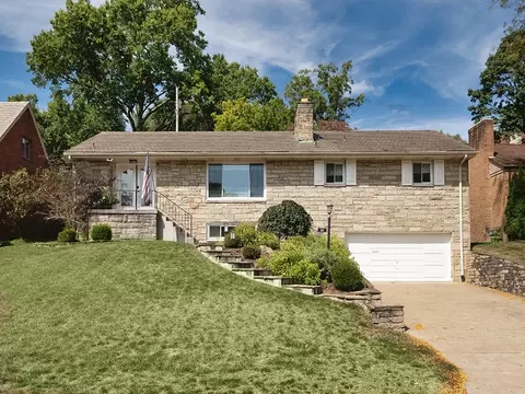 180 Mayfair Dr, Pittsburgh, PA 15228