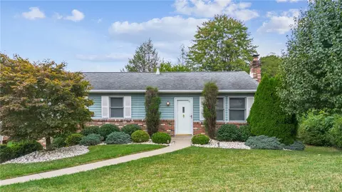 218 Mt Pleasant Blvd, Irwin, PA 15642