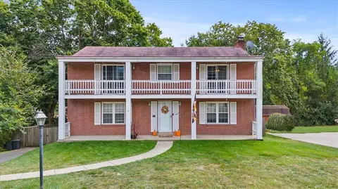 117 Snell Dr, Coraopolis, PA 15108