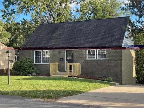 130 Hunting Creek Rd, Canonsburg, PA 15317