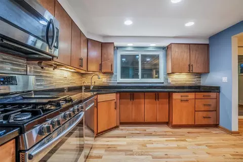 2341 Sample Rd, Allison Park, PA 15101 photo 11