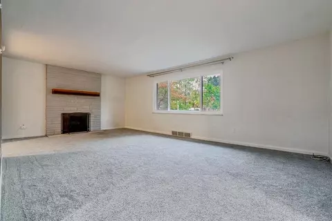 2341 Sample Rd, Allison Park, PA 15101 photo 3