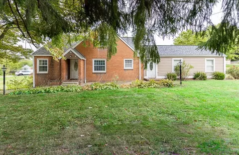 262 Blackhawk Rd, Beaver Falls, PA 15010