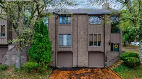 233 Pine Ct, Pittsburgh, PA 15237