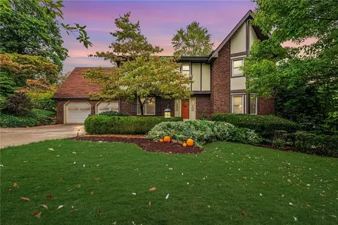 110 Mountain View Hts, Greensburg, PA 15601