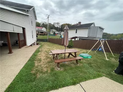 123 Union, New Eagle, PA 15067 photo 8