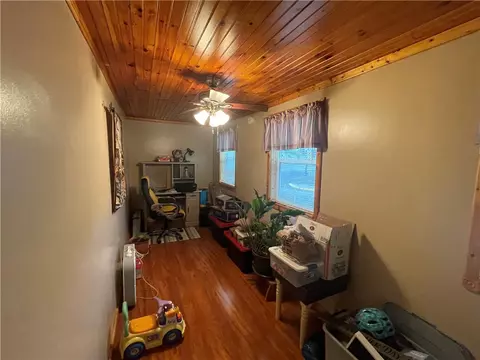 123 Union, New Eagle, PA 15067 photo 21
